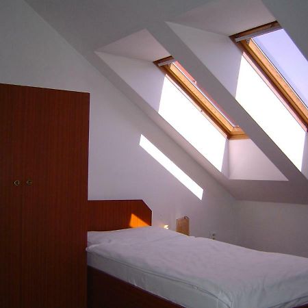 Hotel U Sladku Prague Luaran gambar