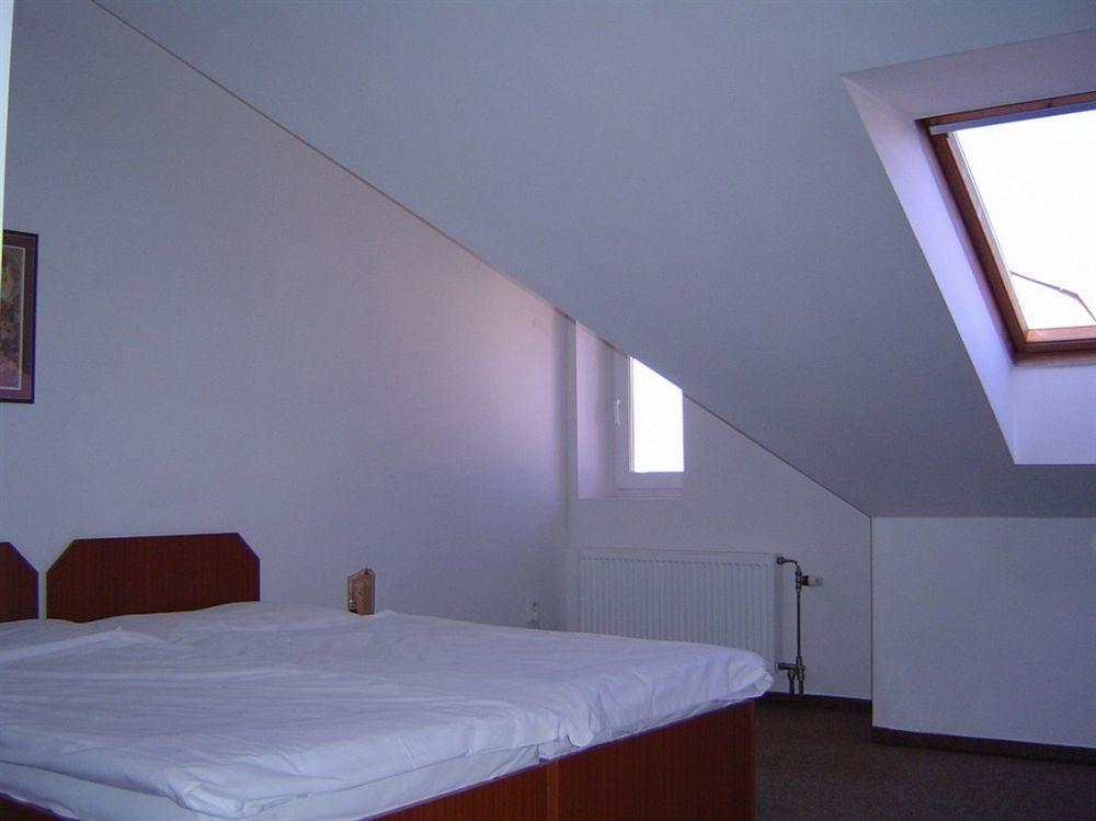 Hotel U Sladku Prague Luaran gambar