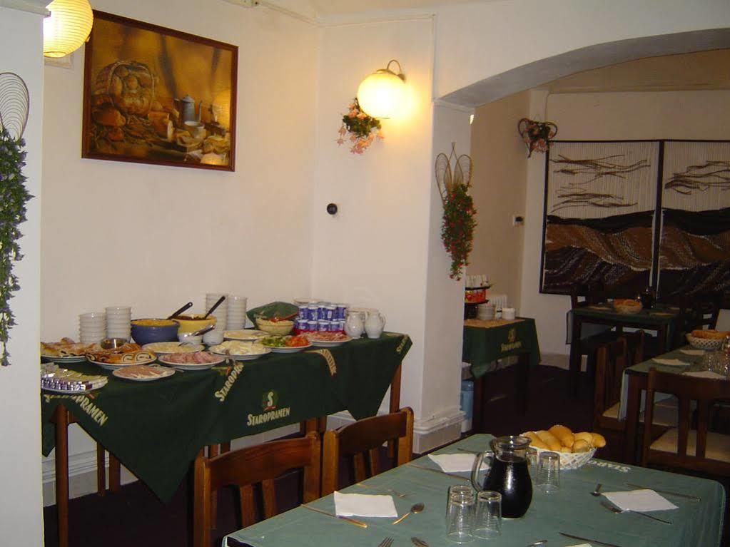 Hotel U Sladku Prague Luaran gambar