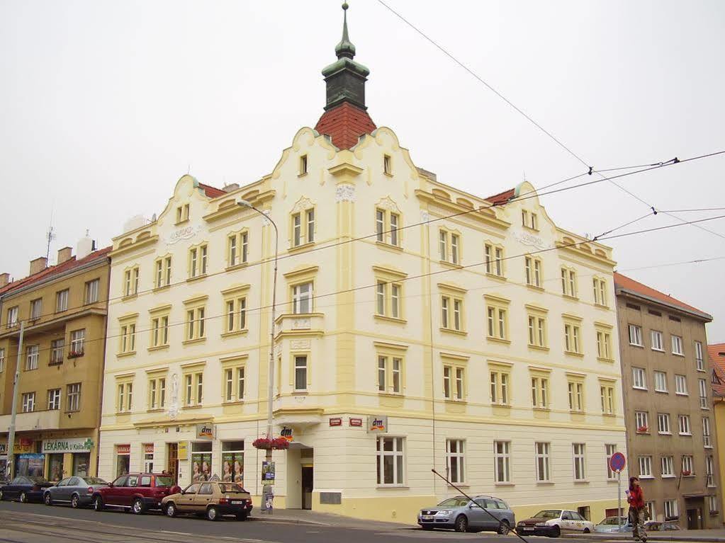 Hotel U Sladku Prague Luaran gambar