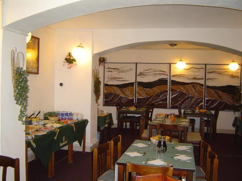 Hotel U Sladku Prague Luaran gambar