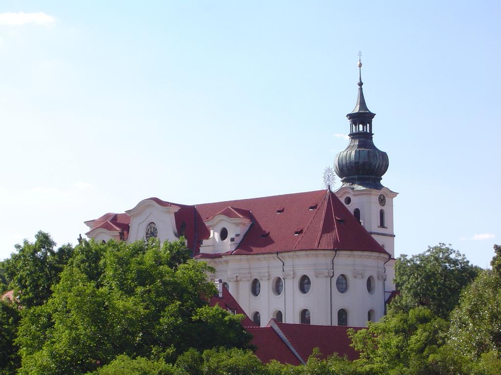Hotel U Sladku Prague Luaran gambar