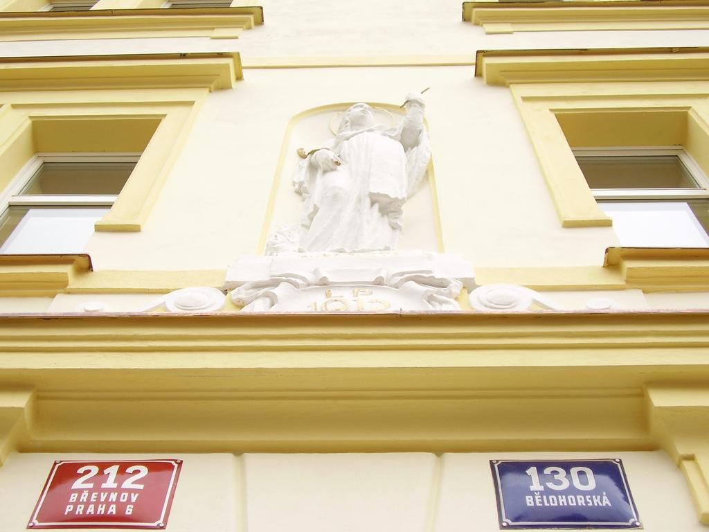 Hotel U Sladku Prague Luaran gambar
